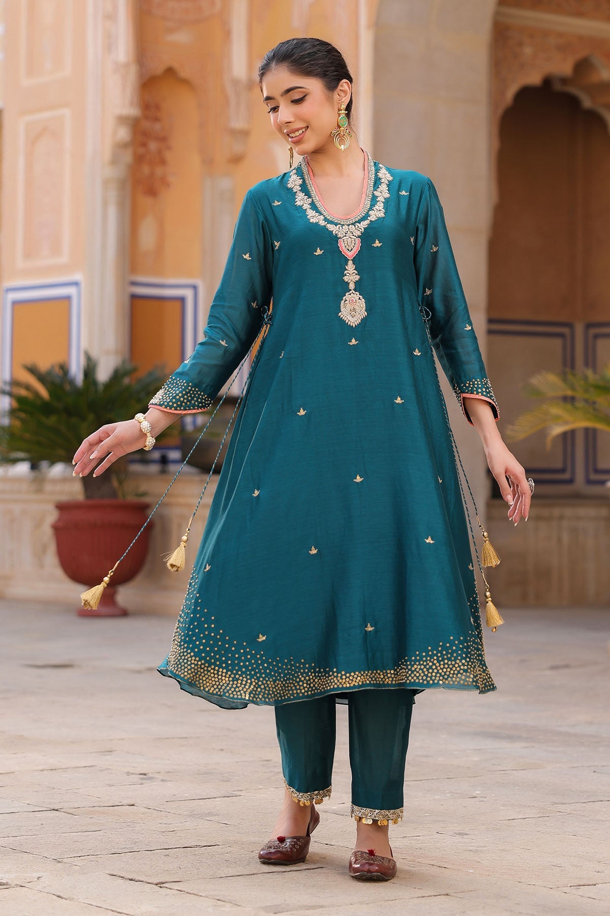 PAKEEZAH PAAN BUTA JODA TEAL BLUE