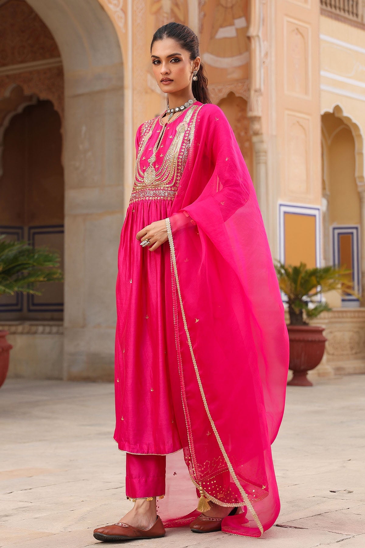 PAKEEZAH JADAU JODA HOT PINK